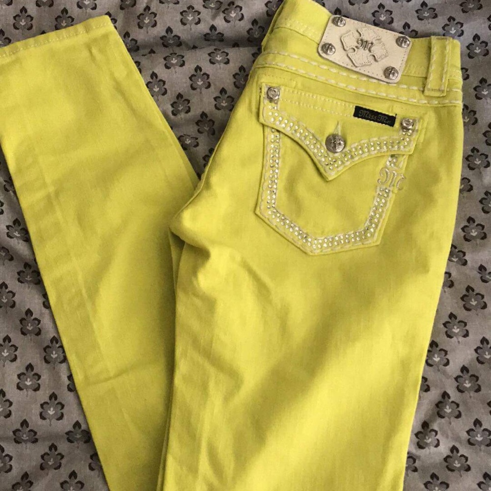 Miss me skinny jeans! 27L